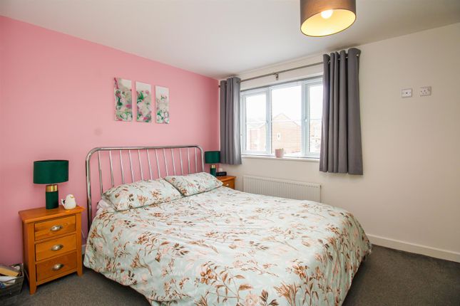 16, Chambers Close, Castleford photo 5