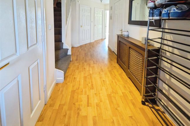 9, Manderston Close, West Midlands photo 3