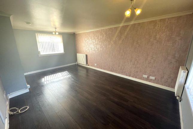 130, Keith Drive, Glenrothes photo 3