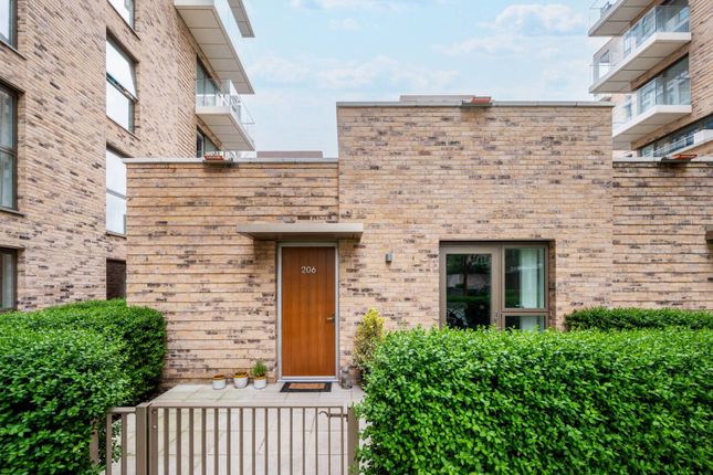Thumbnail Bungalow for sale in Anderson Road, Kidbrooke, London