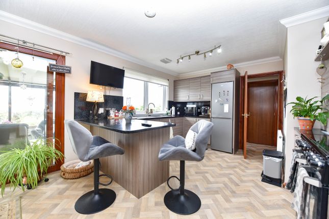 10, Broomhill Court, Keith photo 4