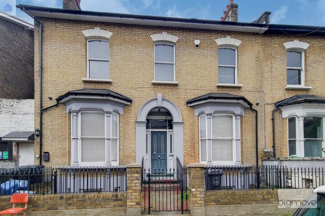 Thumbnail Flat to rent in Goulton Road, London