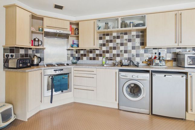Flat 41, 60 Exeter Street, Plymouth photo 4