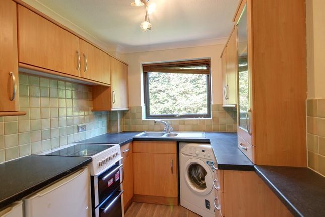 3, Maple Leaf Close, Biggin Hill photo 3