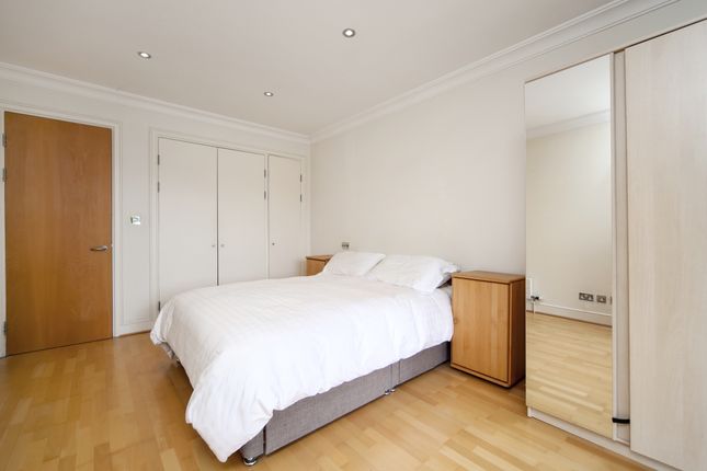 12, Jacana Court, London photo 4