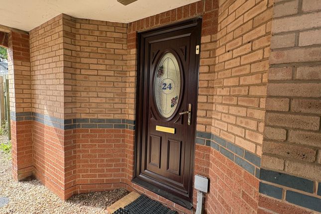 24, Banksia Close, Tiverton photo 2