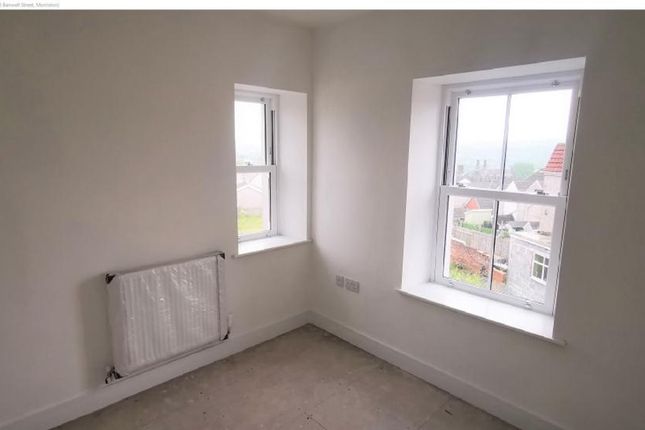 Flat 4, 5 Banwell Street, Morriston photo 4