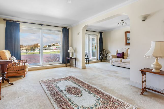 Flat 3, Sussex View 51-55 Palmeira Avenue, Hove photo 3