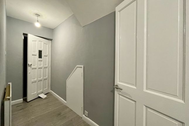 1, Stuart Court High Street, Elstree photo 5