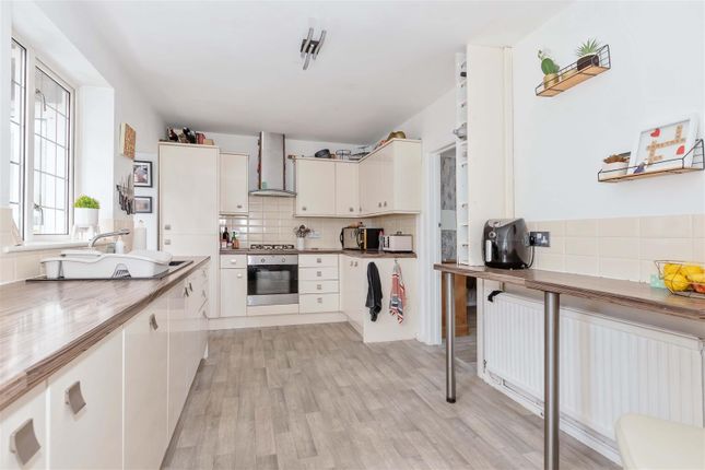 1, Seamill Park Avenue, Worthing photo 2