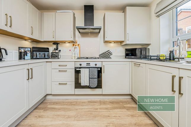 17, Axminster Drive, Stourport on Severn photo 4