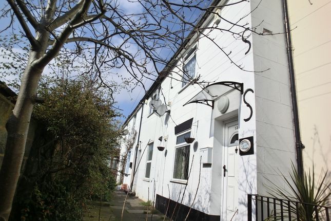 Thumbnail Cottage to rent in Pelham Terrace, Northfleet, Gravesend