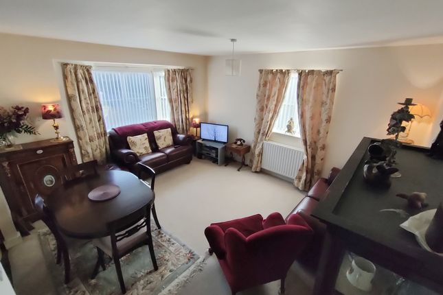 17, Swain Court, Darlington photo 3