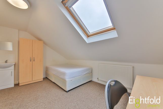 Terraced house to rent in Hollingdean Terrace, Brighton
