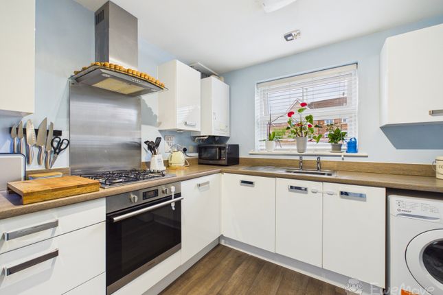 42, Farm Drive, Petersfield photo 2