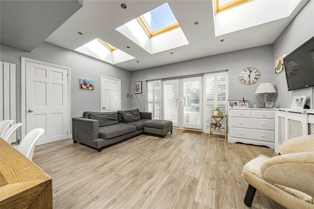 28, Darell Road, Surrey photo 3