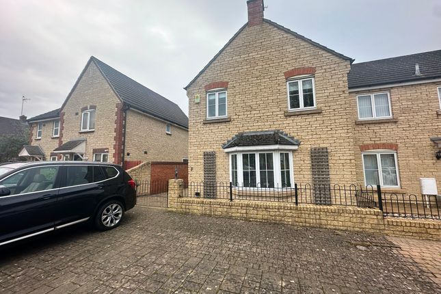 Thumbnail Semi-detached house to rent in Mallards Way, Bicester