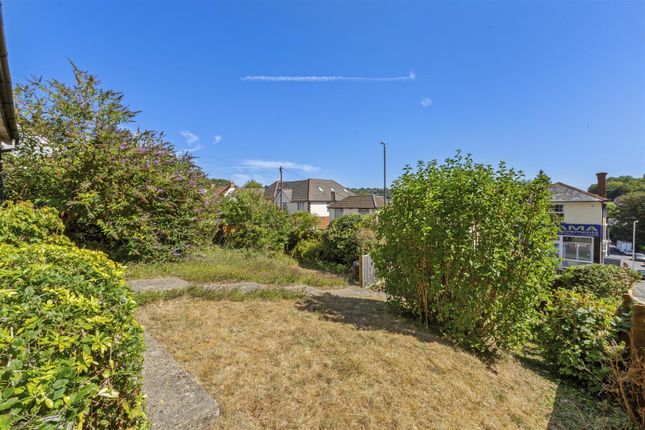 98 & 98A, Chapel Lane, High Wycombe photo 2