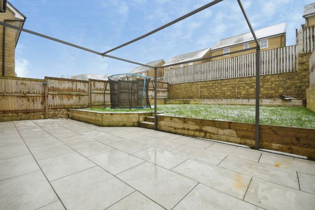27, Quartz Drive, Buxton photo 2