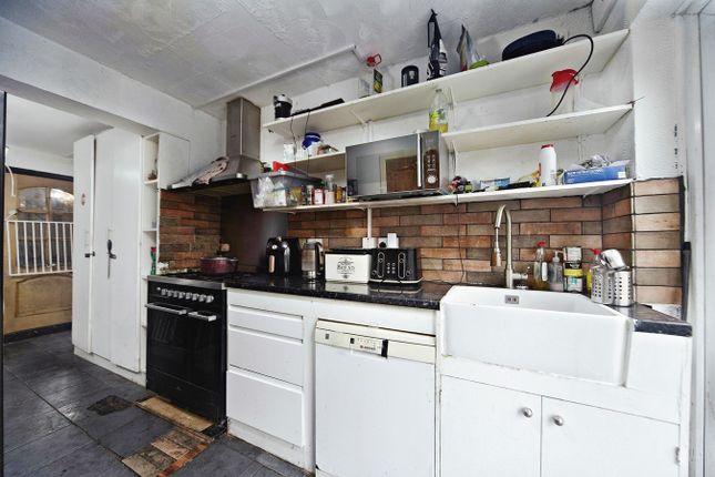 End terrace house for sale in Goat Road, Mitcham