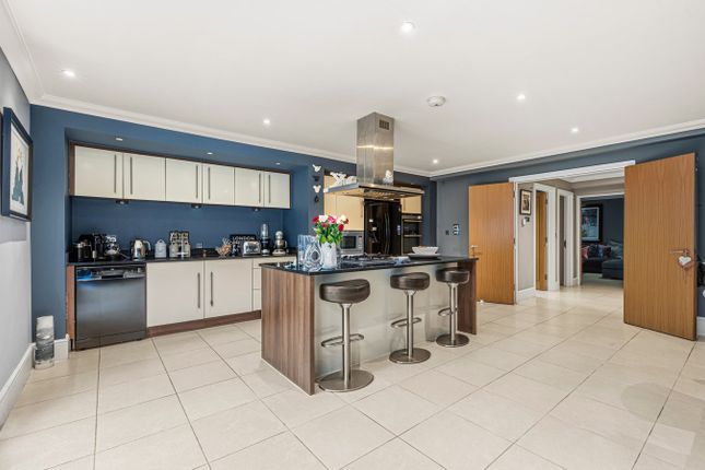 The Coppice, The Laurels, Brooklands Road, WEYBRIDGE photo 4