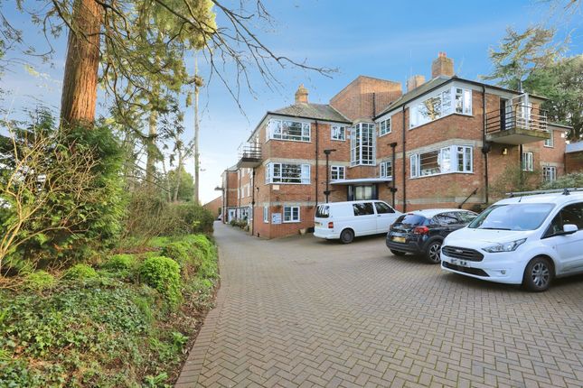 Flat 8, Comberton Mansions, Comberton Road, Kidderminster photo 2