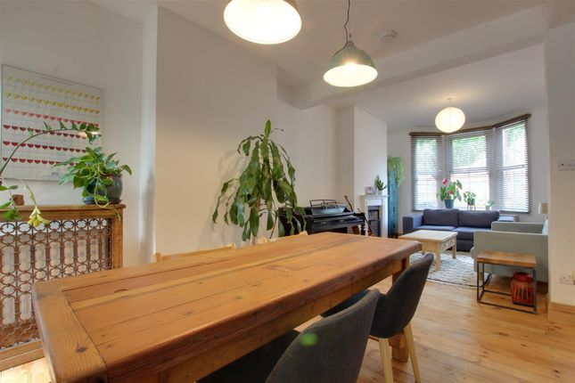 13, Seaford Road, Enfield photo 3