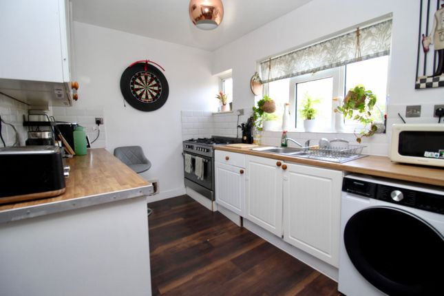 13 Clifton Gardens, Southampton photo 4