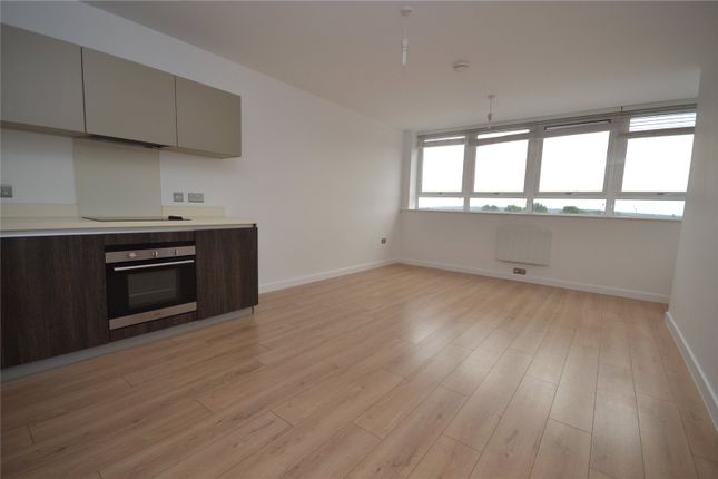 65, Canside, Chelmsford photo 2