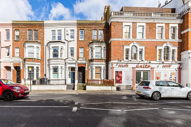 Flat to rent in Fulham Palace Road, London