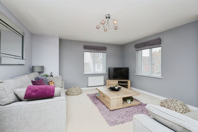 42, Lundy Walk, Hailsham photo 3