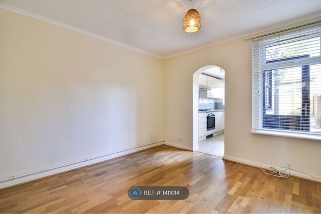 Chester Road, Watford photo 5
