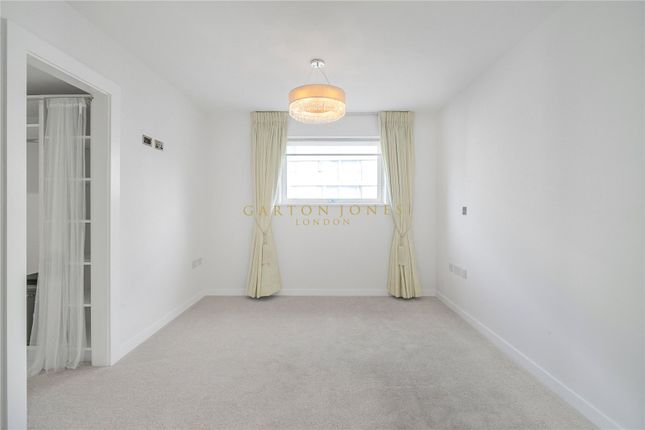 93, Lanson Building, London photo 4
