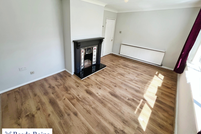 78, Cambridge Drive, Staffordshire photo 4