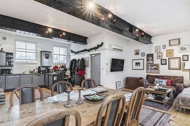 Flat 3, 36-40, Rupert Street, London photo 3