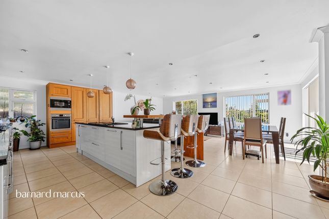 7, Field End, Coulsdon photo 3