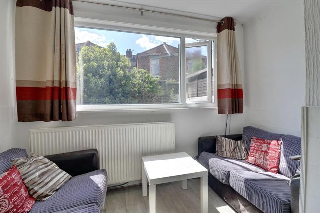 6, Liss Road, Southsea photo 4