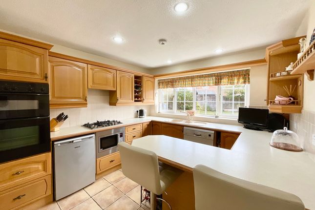 5 Hilcote Hollow, Stafford photo 3