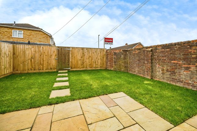 55a, Meadowcroft, Aylesbury photo 4