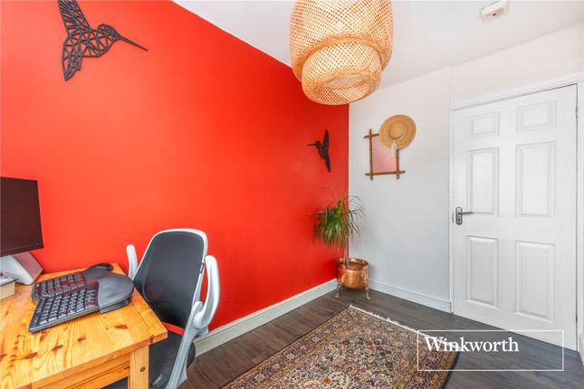 Terraced house for sale in Links View, Finchley, London