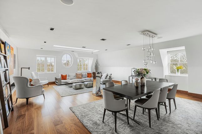Duplex for sale in Palace Gate, London