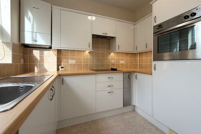 44, Littlehampton photo 3