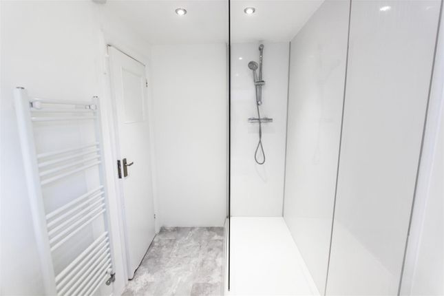 24, Goldstone Court, Hove photo 5