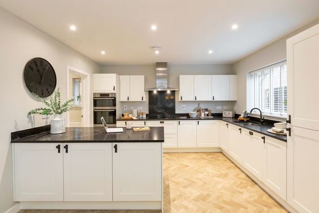 Plot 78 The Davenant, Ash Green Road, Aldershot photo 4