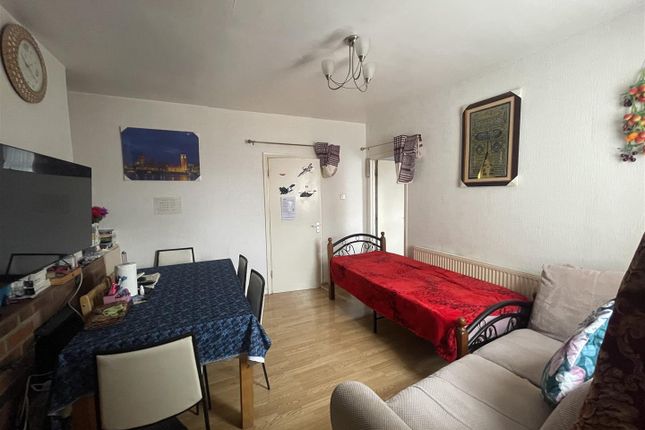 26a, Livingstone Road, Southall photo 2