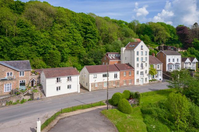 Mews house for sale in West Malvern Road, Malvern