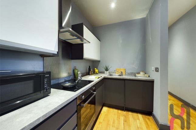 Flat to rent in Apartment 45, 6 Rumford Street, Water Street