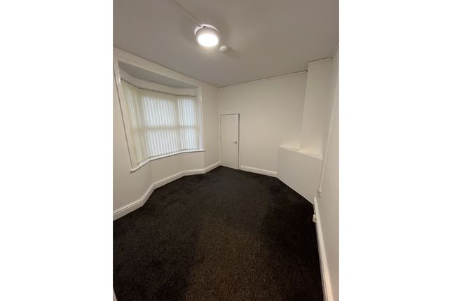 Flat 2, 252, Gillott Road, Birmingham photo 5