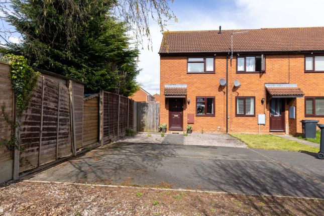 End terrace house for sale in St. Pauls Close, Evesham, Worcestershire