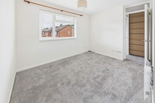 24, Lyric Way, Cardiff photo 4
